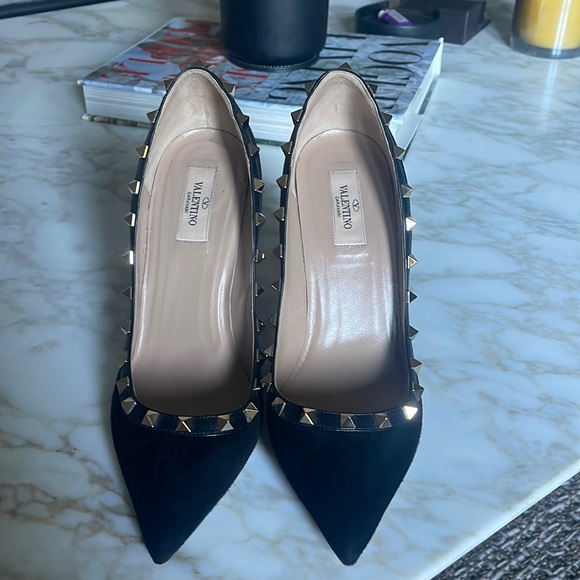 Valentino black suede 41/2 inch heel! Size 39 - Picture 1 of 6